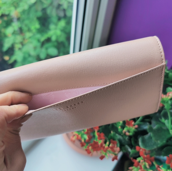 Ted Baker Leather Pale Pink Bow Matinee Purse New - Picture 12 of 13